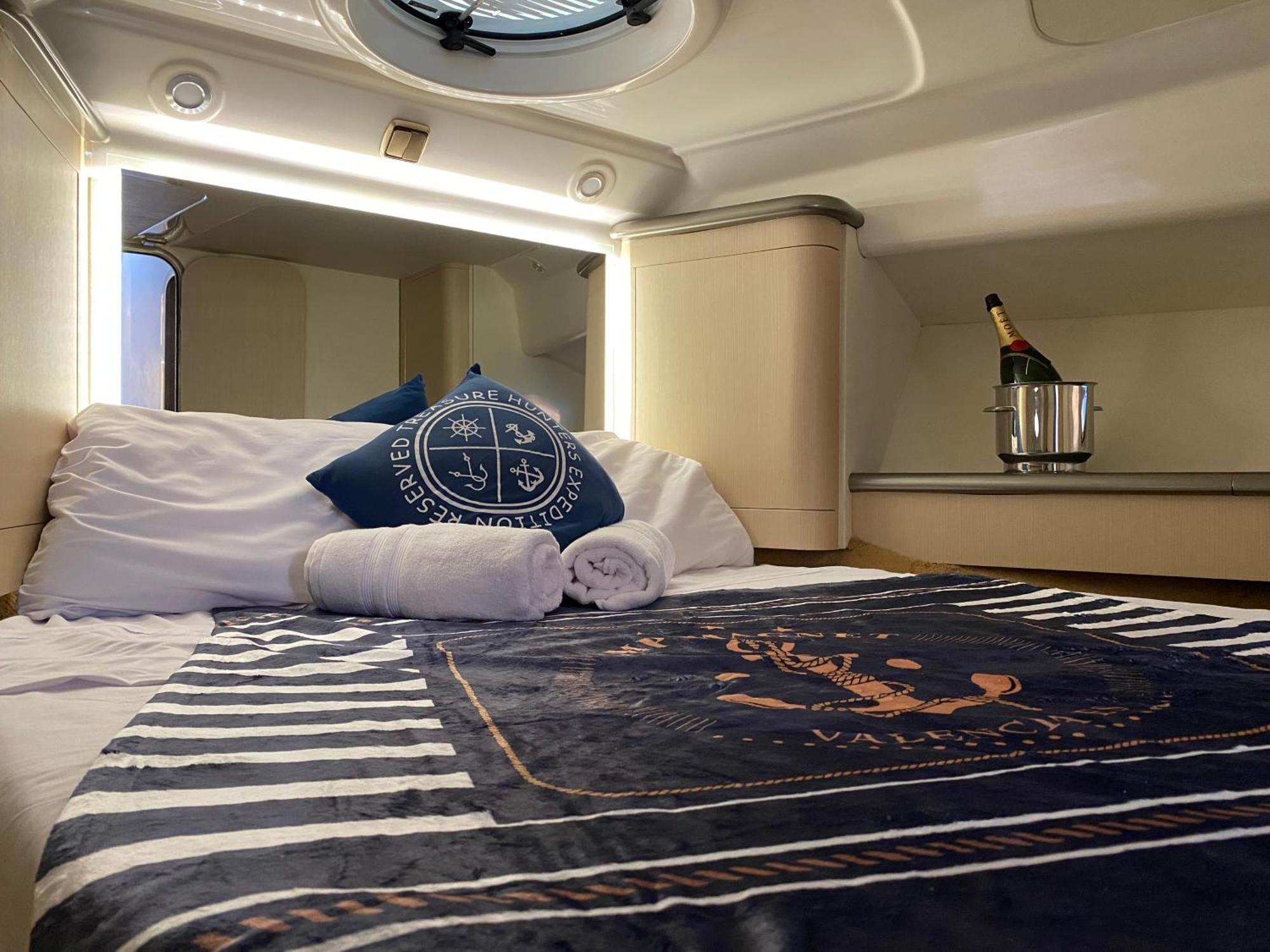 The Valencia Yacht Experience Ξενοδοχείο Εξωτερικό φωτογραφία