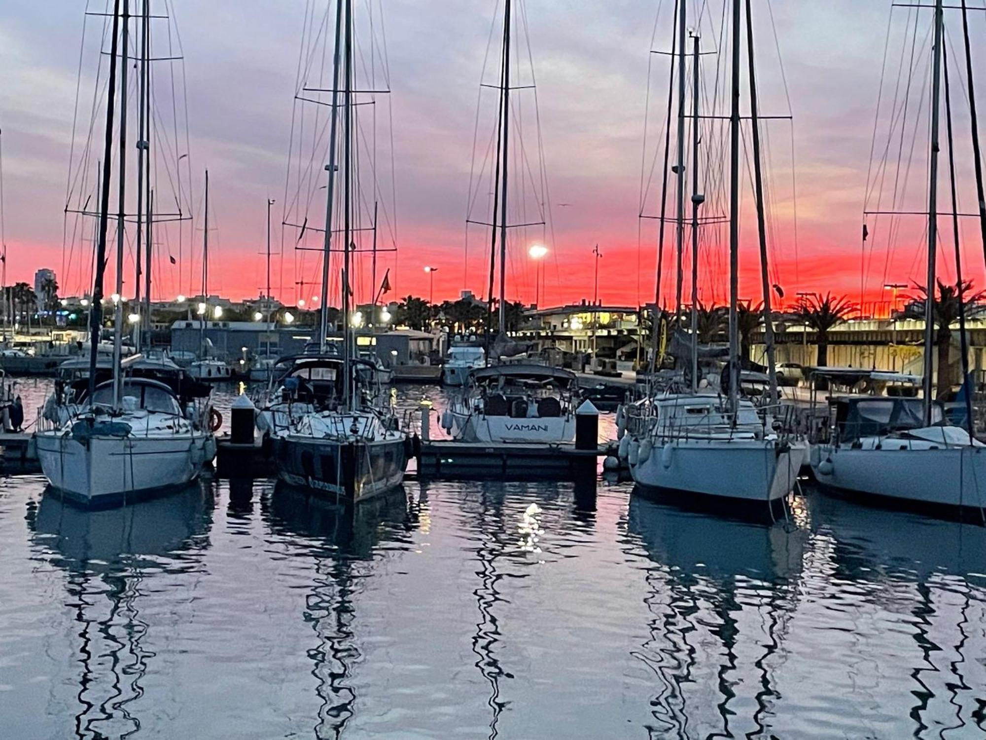 The Valencia Yacht Experience Ξενοδοχείο Εξωτερικό φωτογραφία